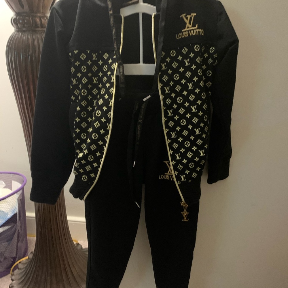 Black Sweatsuit
(Off Brand)
